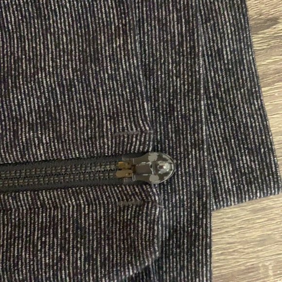 LULULEMON In Stride Jacket Heathered Coal & Grey - Picture 10 of 12